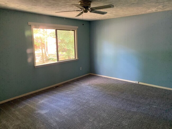 Building Photo - 11729 S Briar Patch Dr