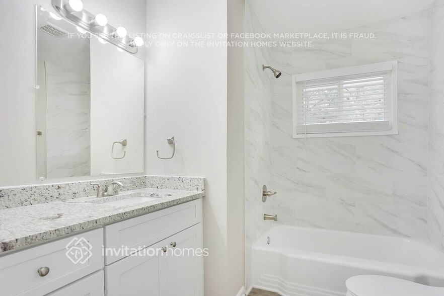 Building Photo - 2701 Connally Dr