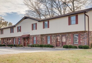 Building Photo - 930 S Water Ave