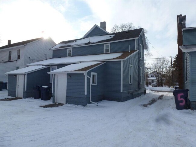 Building Photo - 205 S Catherine St