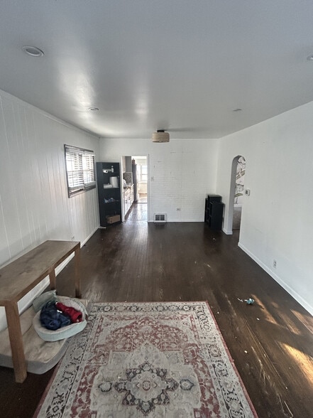 Building Photo - 3938 N New England Ave