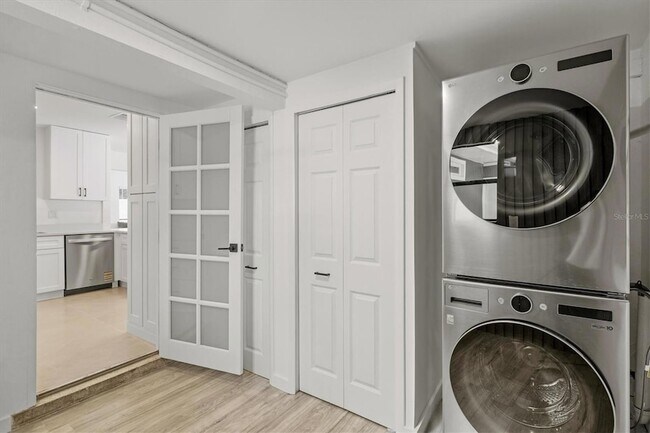 Building Photo - 3663 Egerton Cir