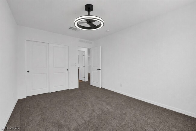 Building Photo - 10239 Estancia Hl St
