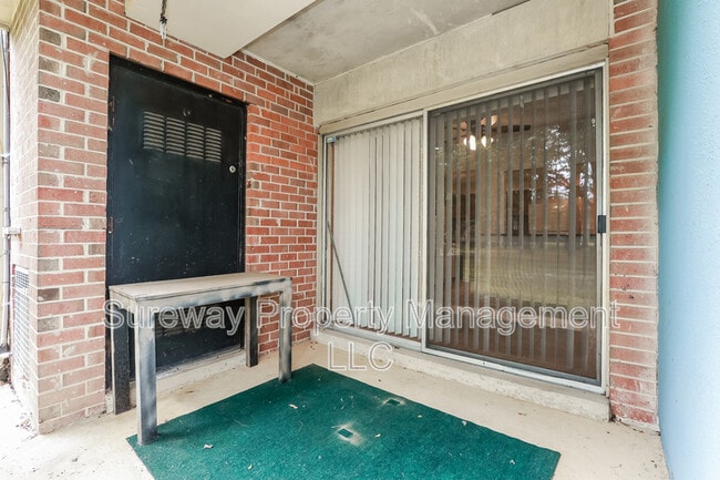 Building Photo - 123 Echelon Rd
