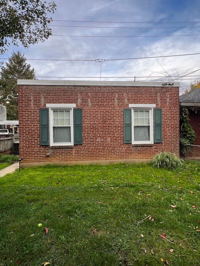 Building Photo - 815 Madison Ave