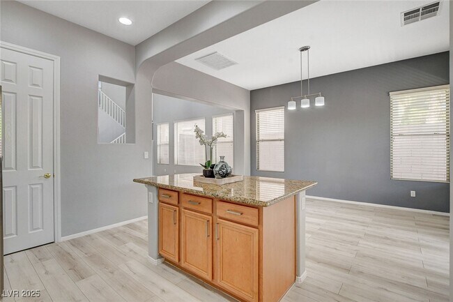 Building Photo - 10482 Calico Pines Ave