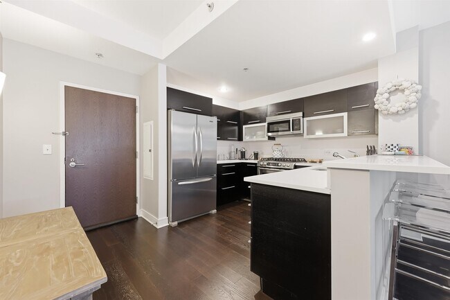 Building Photo - 1450 Washington St