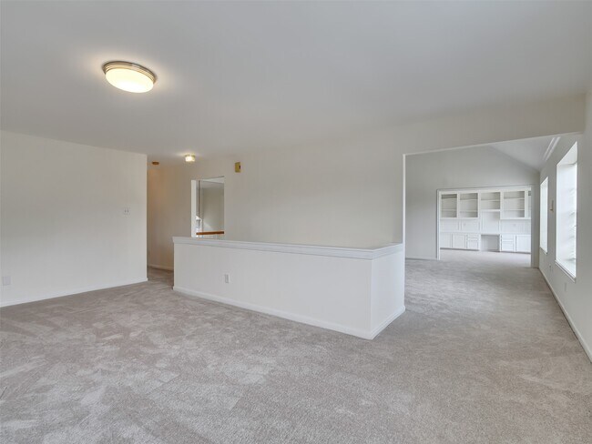Building Photo - 1127 Gloria Ct