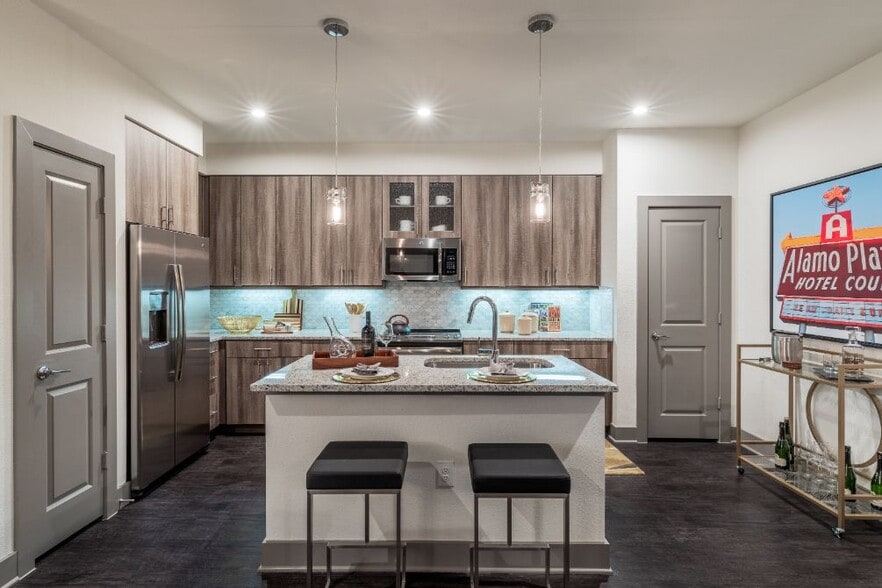 Primary Photo - LTD West Commerce