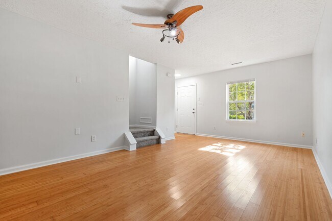 Building Photo - 3406 Tarleton W