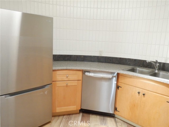 Building Photo - 7875 Cora Dr