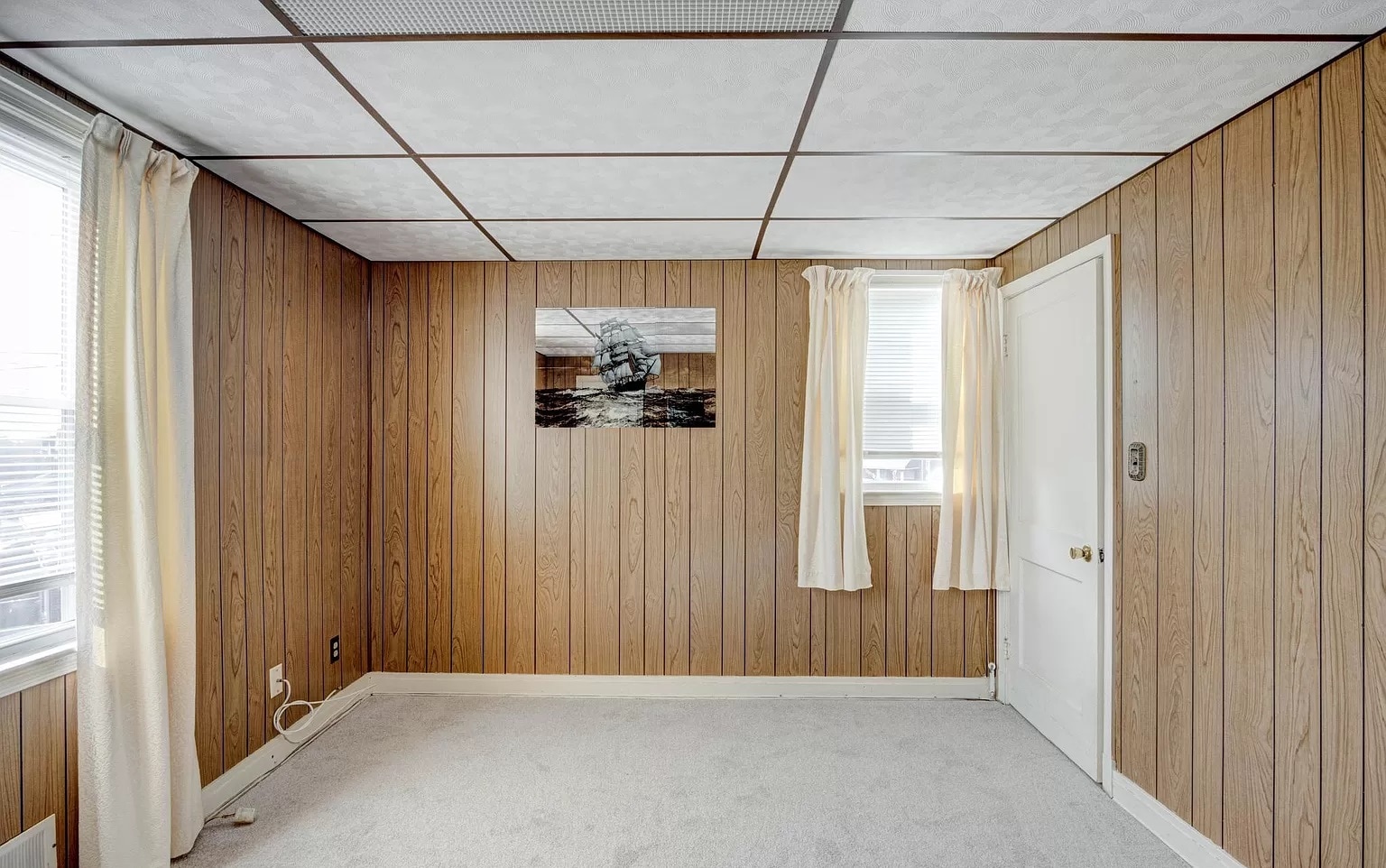 Bedroom - 1935 Searles Rd
