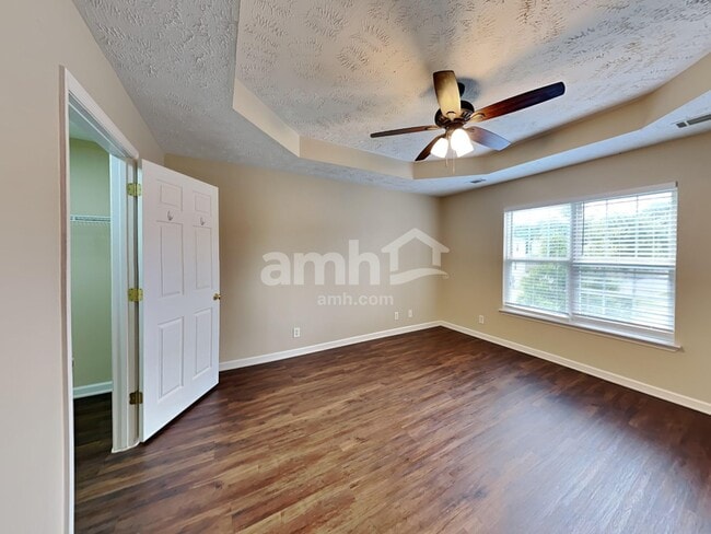 Building Photo - 1525 John Galt Dr