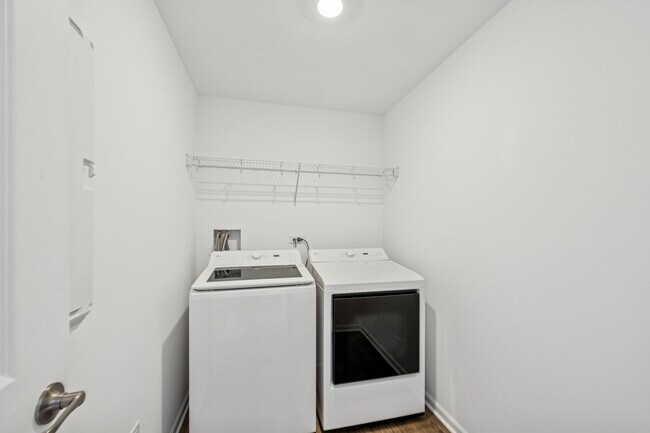 Building Photo - 12322 Tinsley St