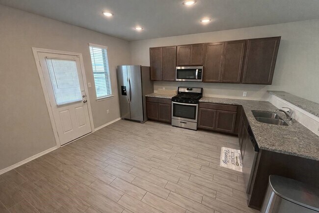 Building Photo - 20023 Tuft Canyon Ct