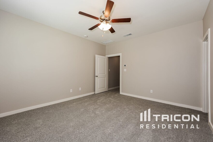 Building Photo - 5476 Granite Trl