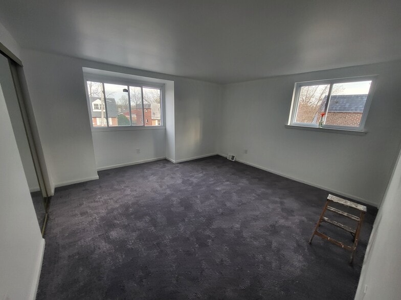 Master Bedroom - 1246 Rainer Rd