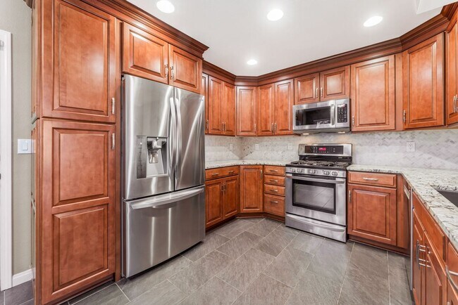 Building Photo - Modern Comfort Meets Timeless Style in a Beautifully Updated Las Vegas Home!