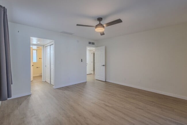 Building Photo - Green Valley Country Club Estates! 55+ Community, at least one person residing in the home must b...