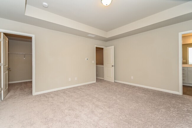 Building Photo - 862 Calvin Pk Dr
