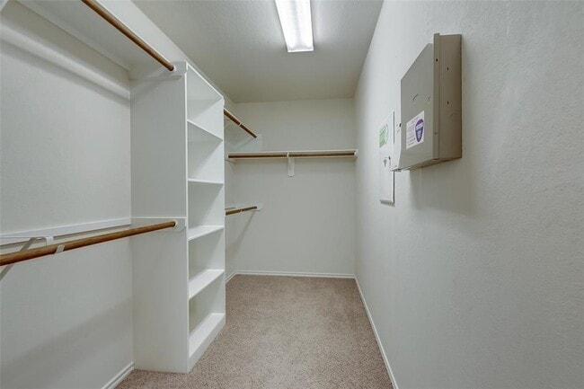 Building Photo - 8731 Sunny Gallop Dr