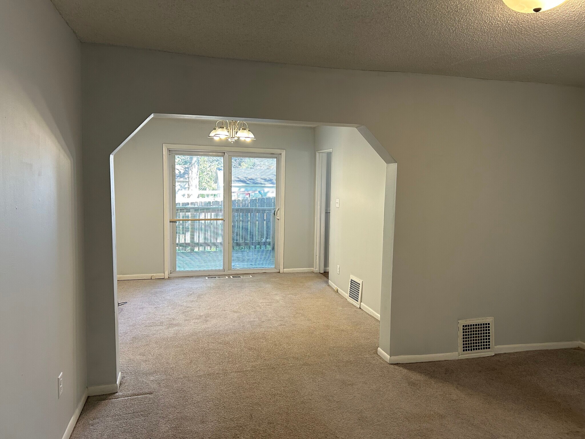 Dining Room view 1 - 203 Annapolis St W