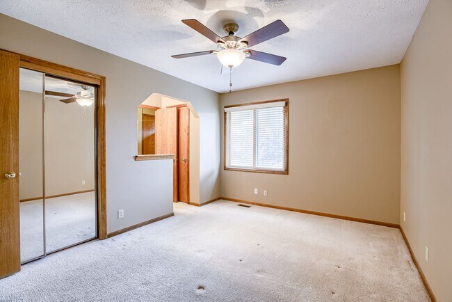 Building Photo - Millard 3 Bedroom!!