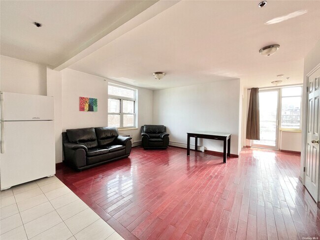 Building Photo - 141-52 33rd Ave