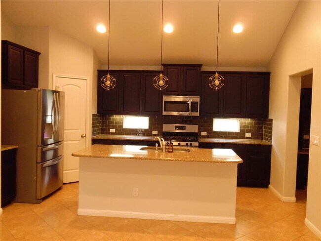 Building Photo - 1217 Peregrine Way