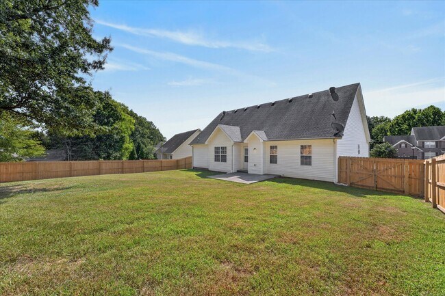 Building Photo - 3109 Holly Point