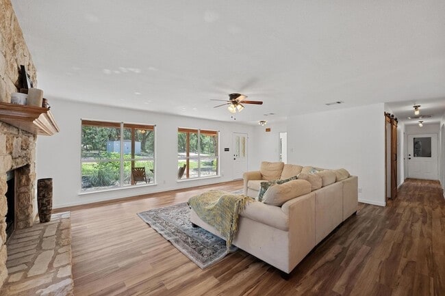 Building Photo - 4207 Deer Trail