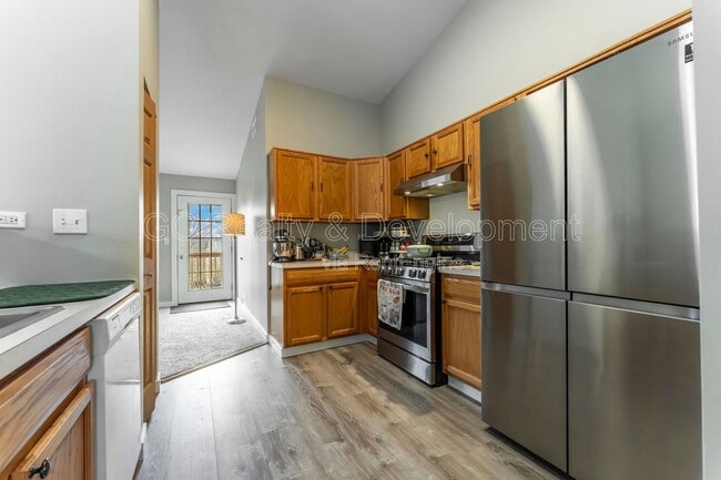 Building Photo - 1262 Brookdale Dr