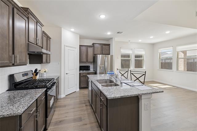 Building Photo - 1602 Harvest Glen Dr