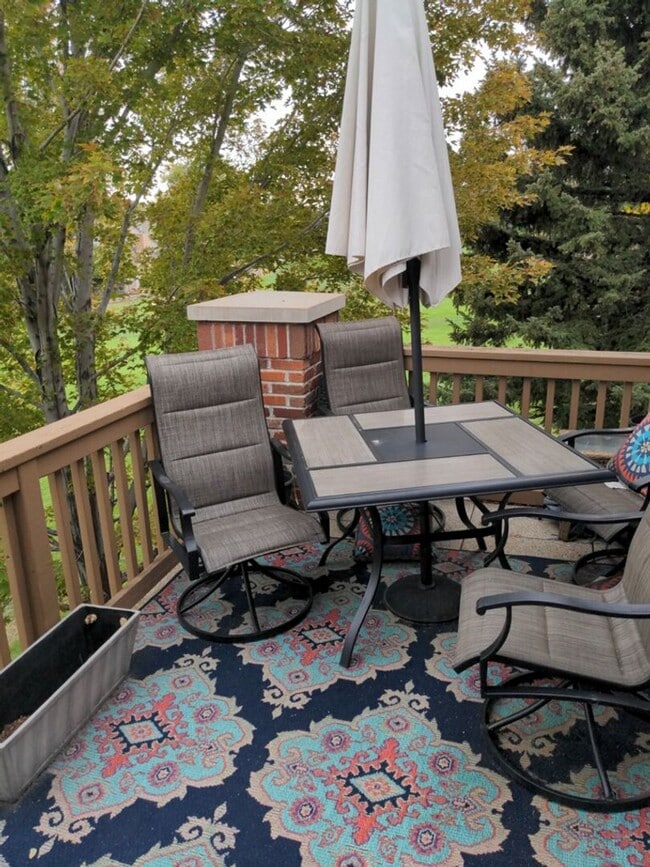 Building Photo - Single room for rent in the heart of Heather Ridge