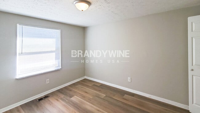 Building Photo - 3225 Valley Bend Rd