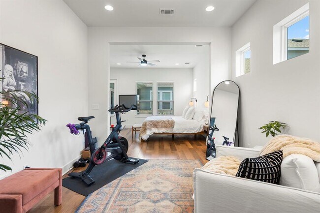 Building Photo - 8416 Apogee Blvd