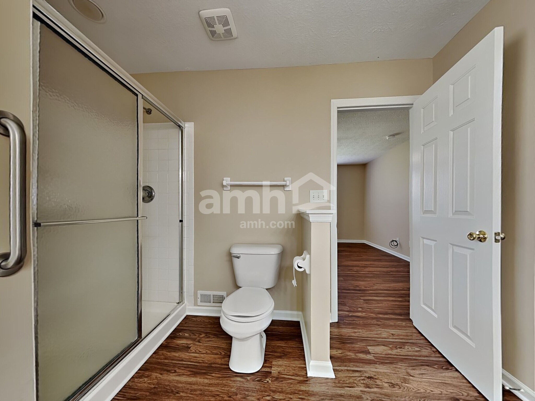 Building Photo - 300 Water Ridge Ct