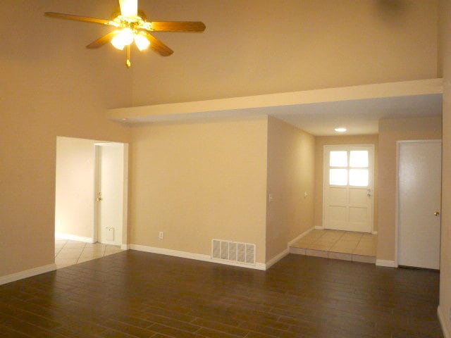 Building Photo - 26601 Avenida Deseo