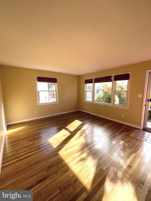 Building Photo - 3311 Glenway Dr