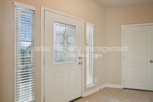 Building Photo - 10750 Gentle Fox Bay