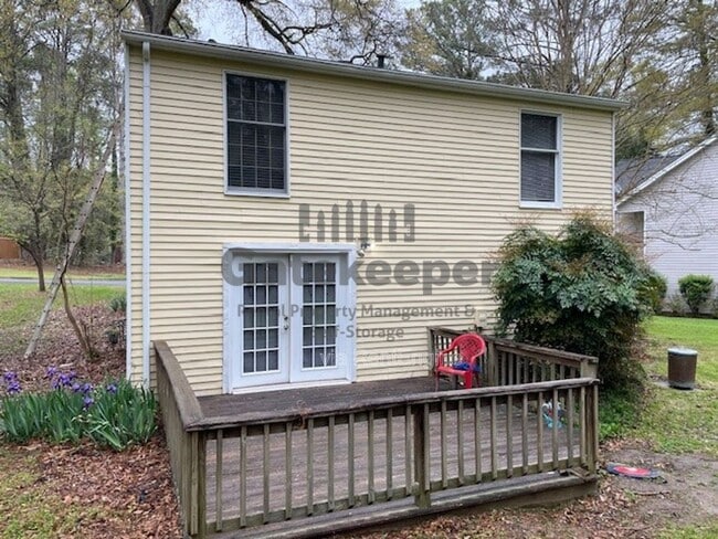 Building Photo - 102 Cypress Ct