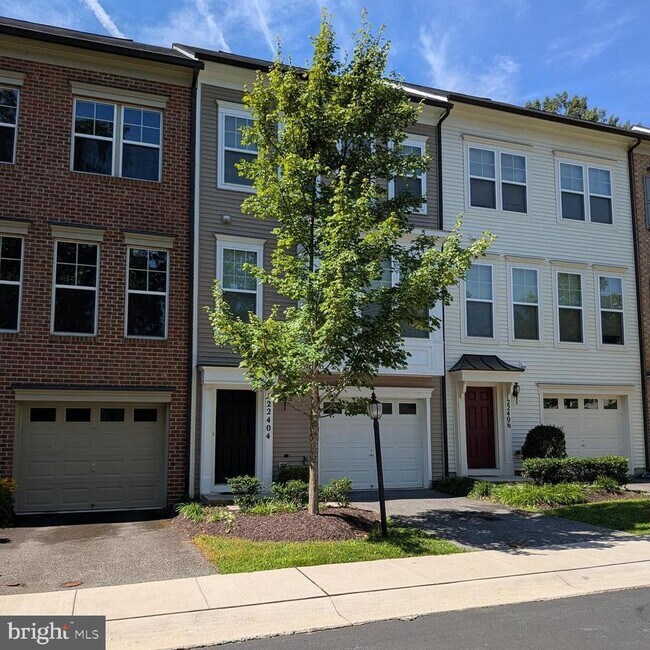Building Photo - 22404 Glenbow Way