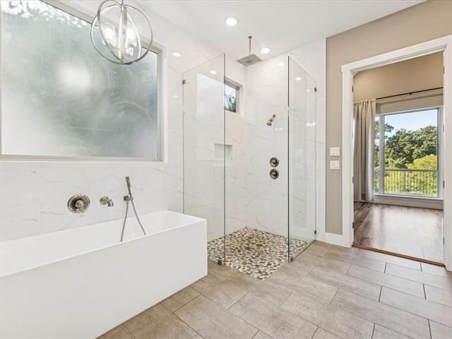 Building Photo - 914 St George Pl