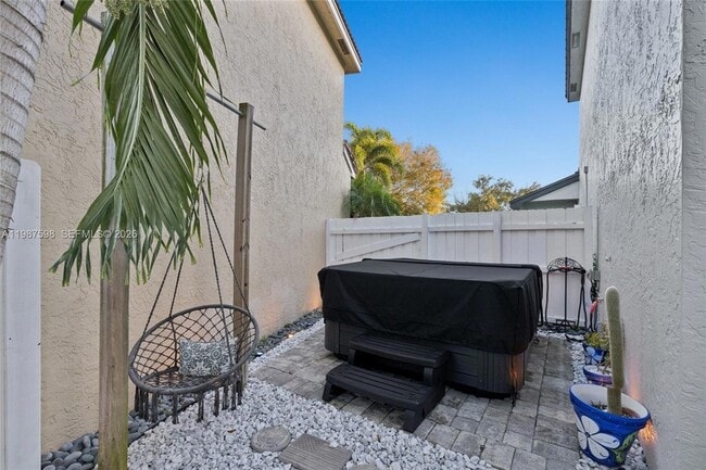 Building Photo - 18087 SW 30th Ct