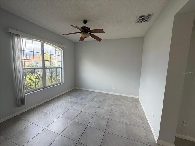 Building Photo - 2290 The Oaks Blvd