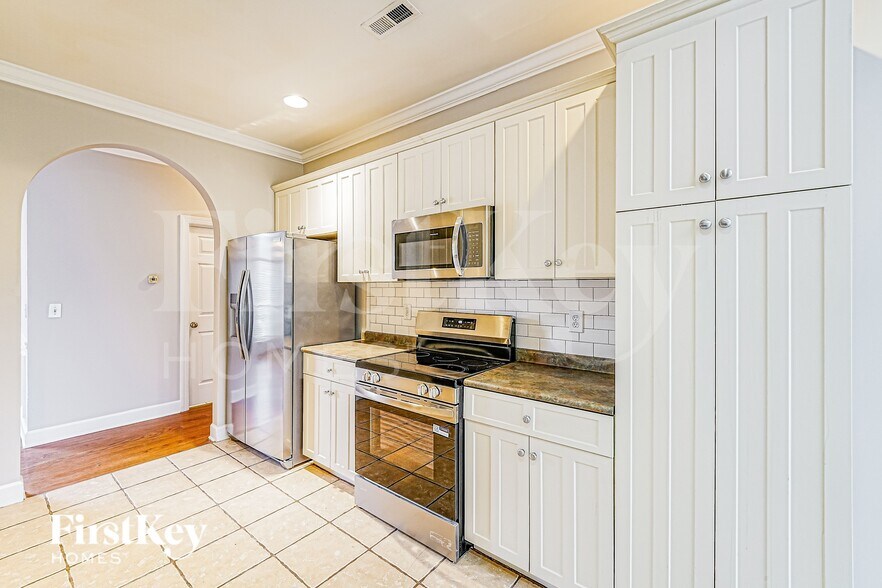 Building Photo - 388 Waterford Cove Trail