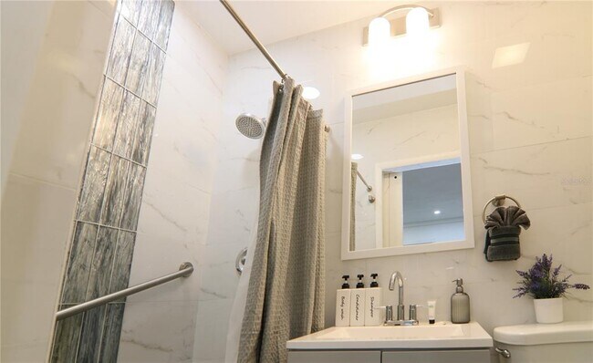 Building Photo - 1470 Wedge Way