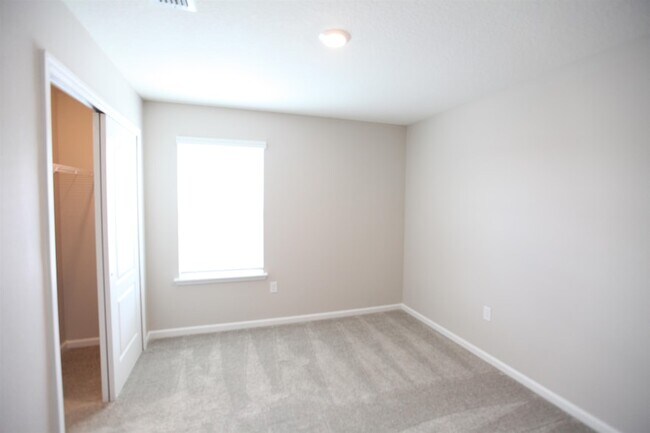 Building Photo - 57 Mustard Hl Ct