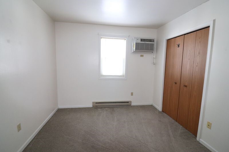 Building Photo - 40 Oriole Dr