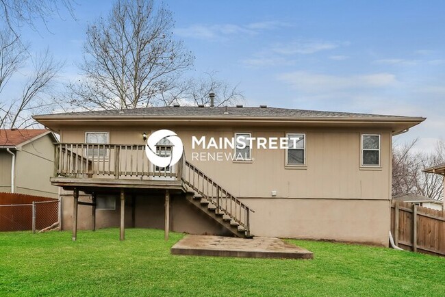 Building Photo - 509 W 5th Ct